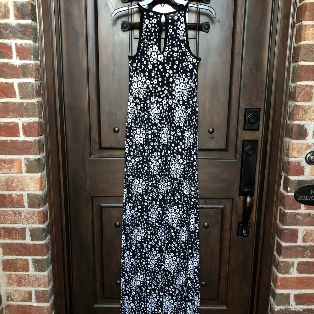 ❌SOLD❌⬇️ 🎉🎉🆕Micheal Kors Floral Maxi Dress - Picture 4 of 8